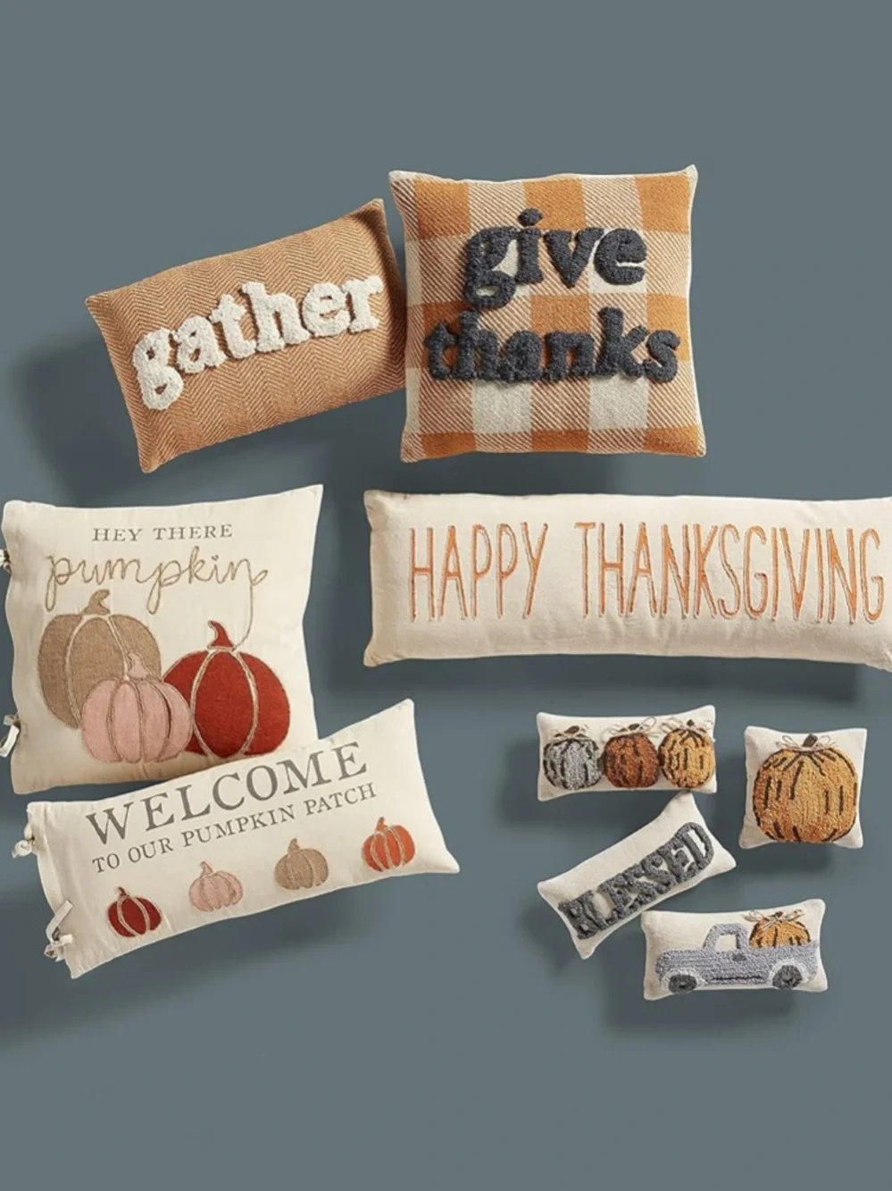 MUD PIE NWT Fall Mini Hooked Pillow, Pumpkin, 8